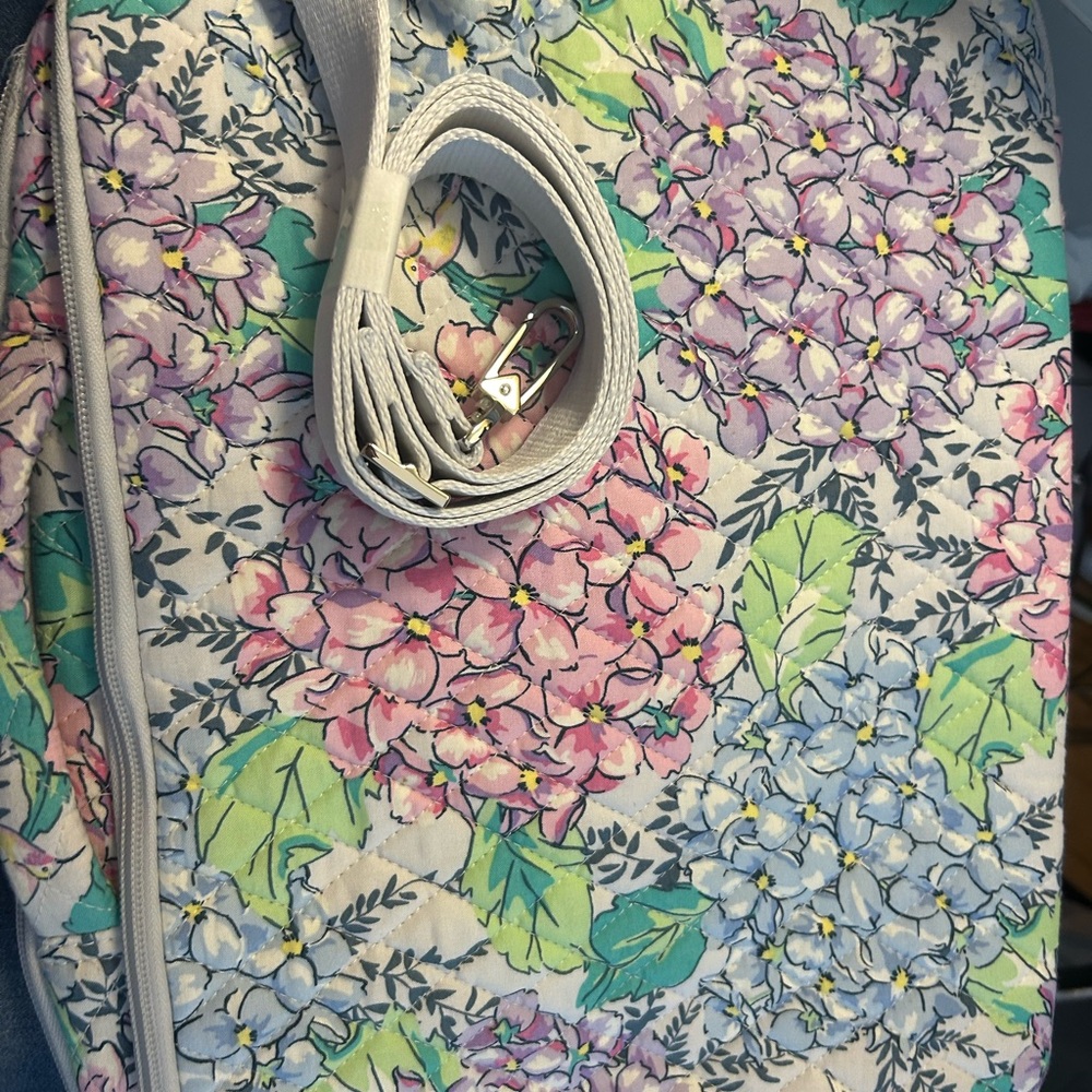 Vera Bradley Floral Quilted laptop bag/Tote in Pink, Blue & Green hydrangeas